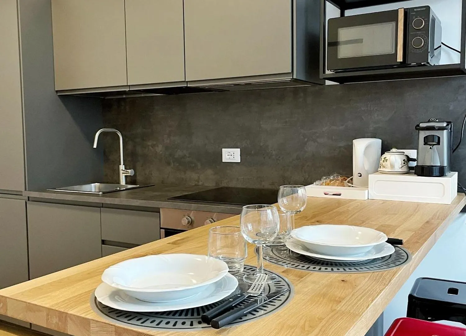 La Stecca 13-Ripamonti-Ieo-Prada-Aparto-Duomo Milaan Appartement